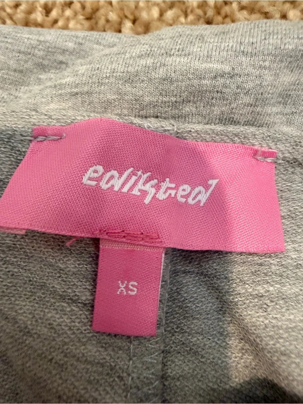 Edikted fold over loose yoga pants in grey NWOT - Picture 3 of 3